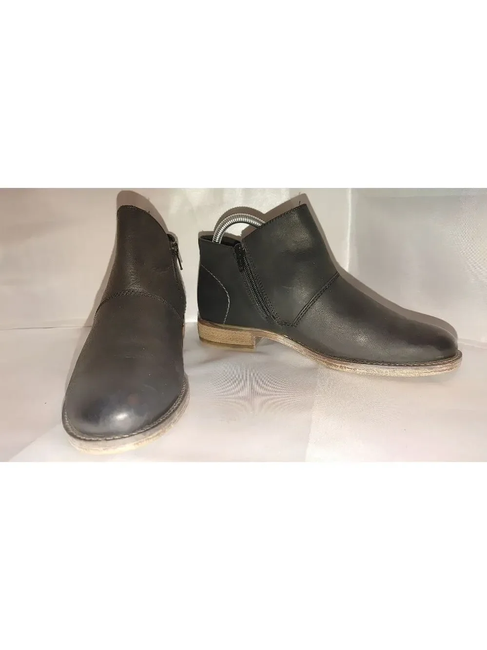 Josef Seibel Sienna 81 Leather Bootiie Size 39
